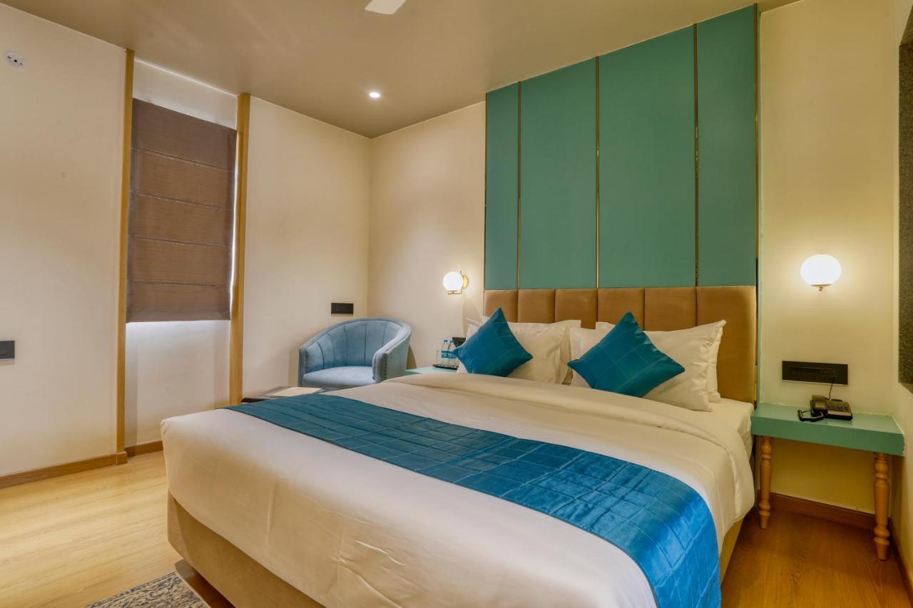 The Vincent Inn Bhopal Exterior photo